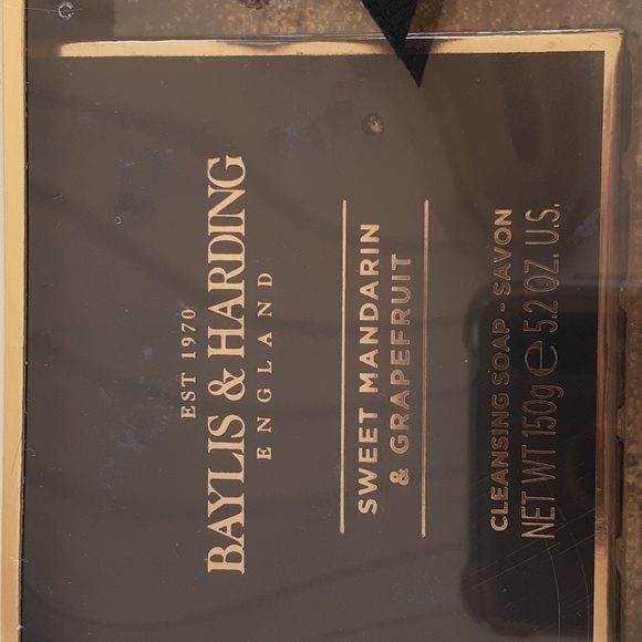 Baylis & Harding Sweet‎ Mandarin & Grapefruit Bath Boxed Set Gift for a Woman - Picture 6 of 6
